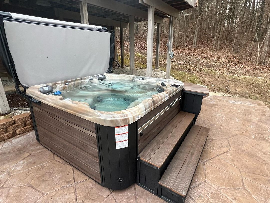 Aspen Spas Hot Tub2
